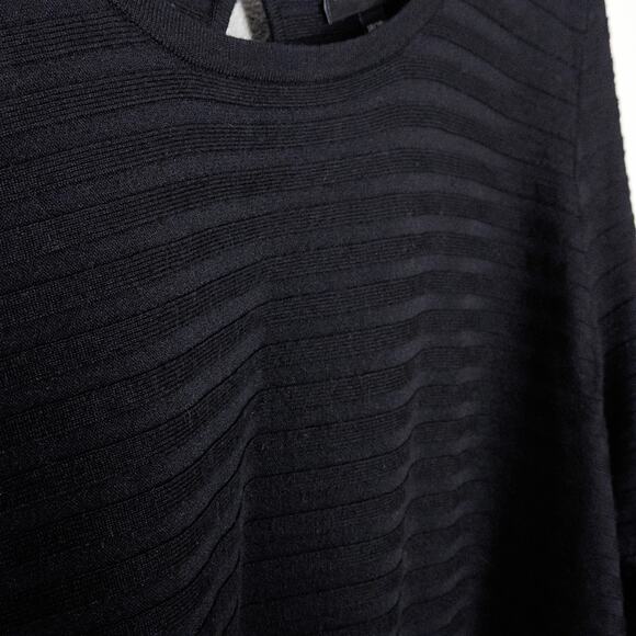 Lane Bryant Textured Knit Keyhole Sleeve Top Black 18/20 Modern Classic - Picture 4 of 11